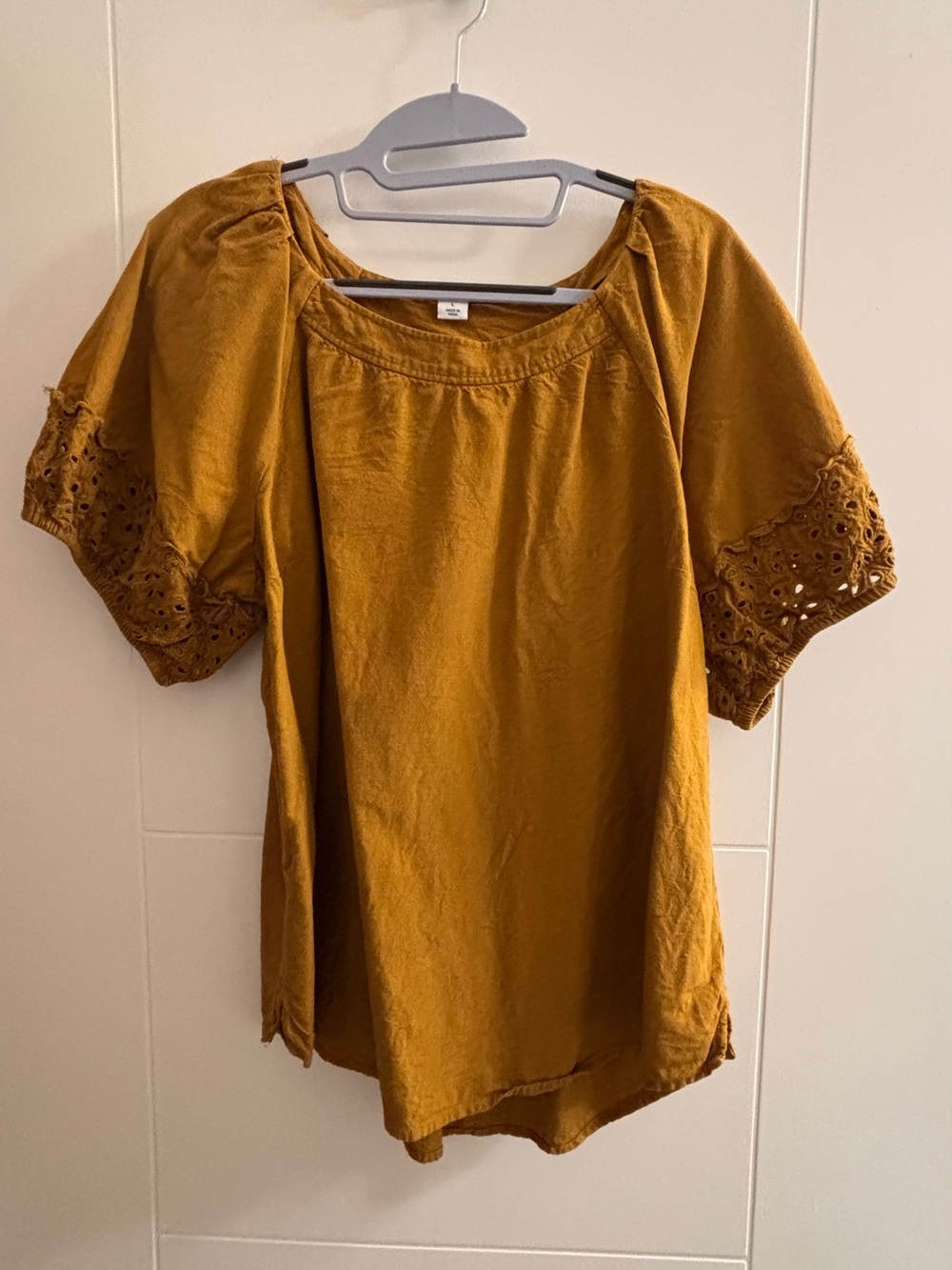 Old Navy Mustard Eyelet Sleeve Linen-Blend Blouse